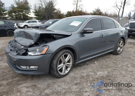 2013 Volkswagen Passat 2.0L Tdi Se from USA, damaged, VIN 1VWBN7A31DC038916